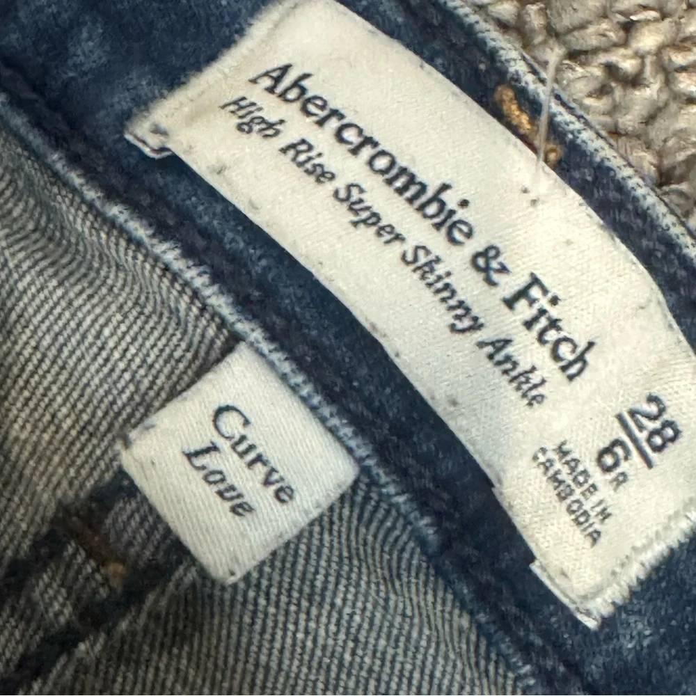 Abercrombie & Fitch Blue Distressed Skinny Jeans - Picture 5 of 6